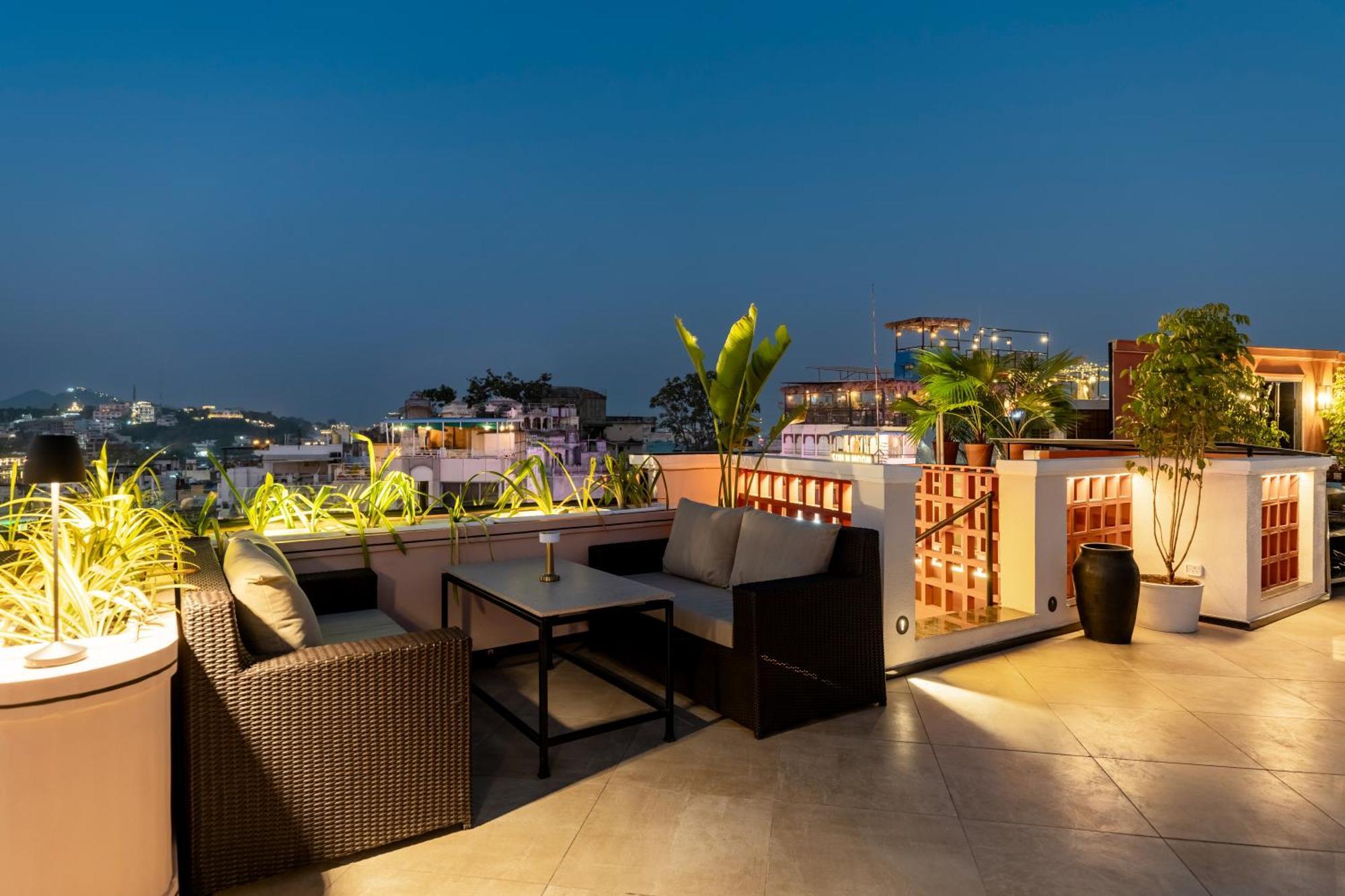 The Red Pier By Downtown Udaipur Hotel Kültér fotó